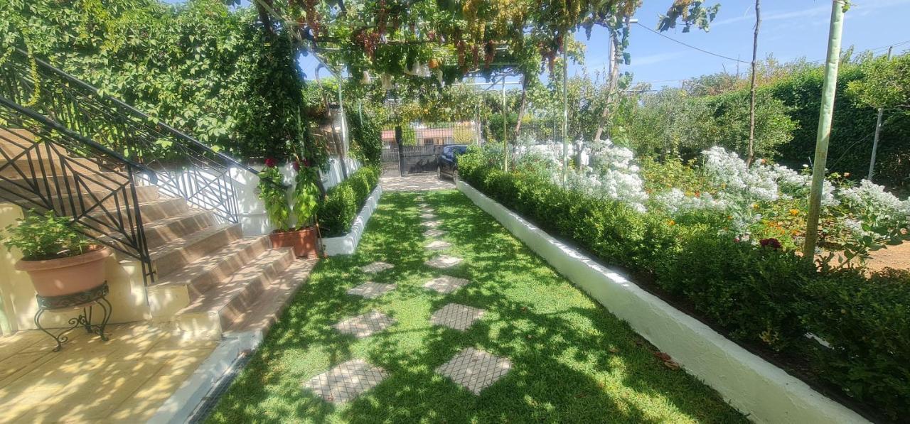 Ferienwohnung Οικια Elisabeth Artemida  Exterior foto